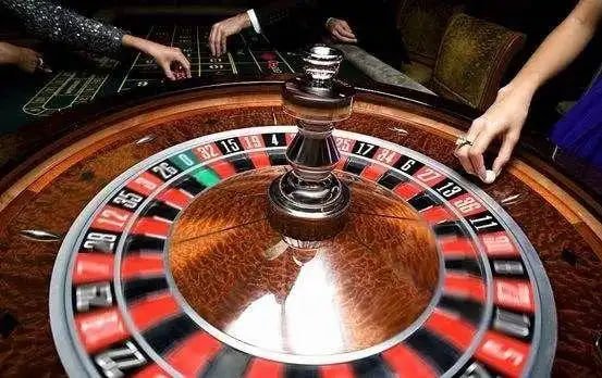 mmk110 VIP ကစားသူများ Esports Sportsbook Live Casino ကစားနေသောပုံ